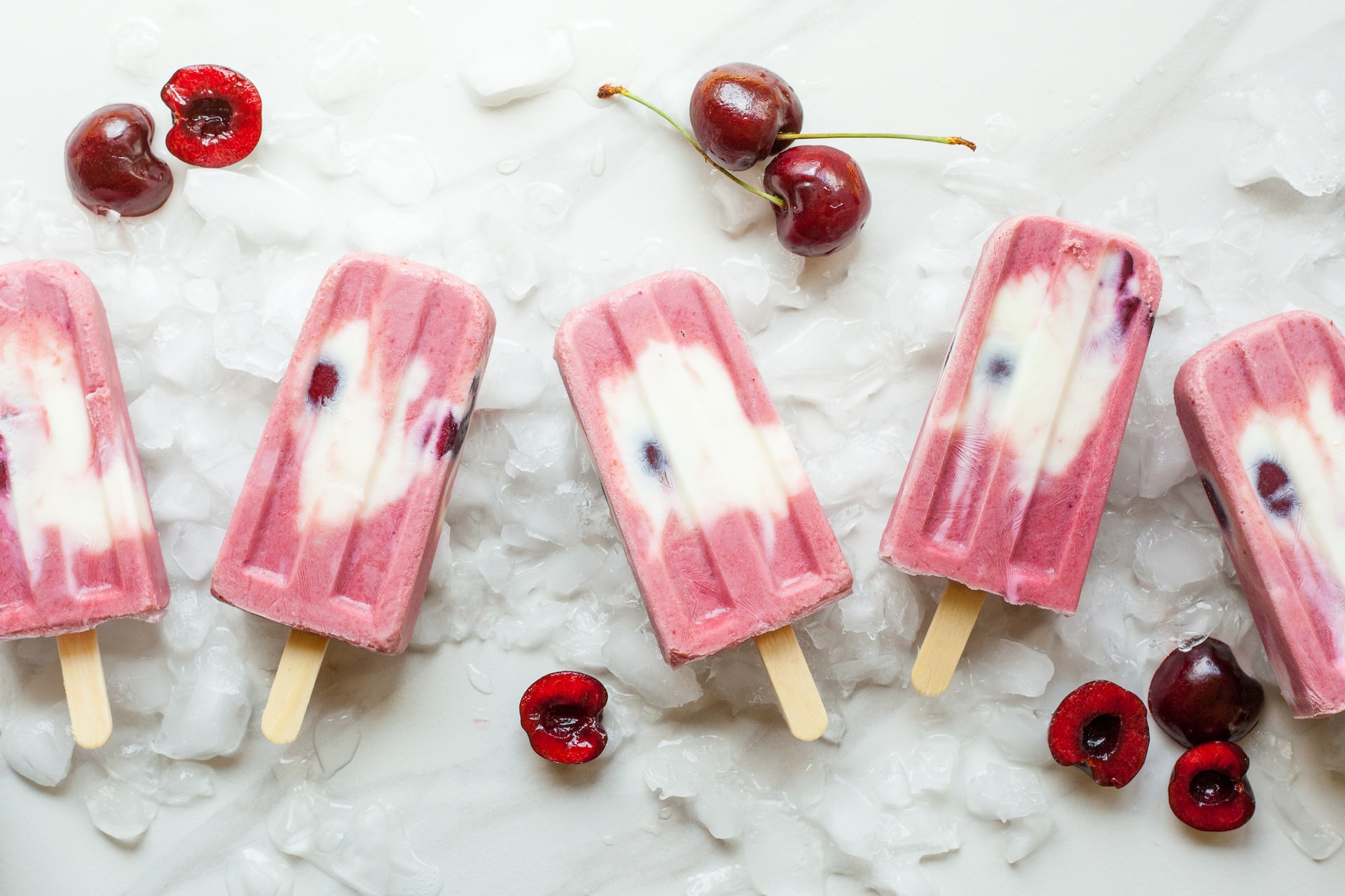 How to Make Popsicles with or without a Mold - Modern Parents